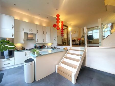 Park Grove, Henleaze, Bristol, BS9 4LF - Photo 4