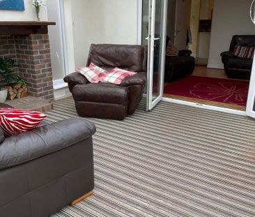 Property to rent - Photo 3