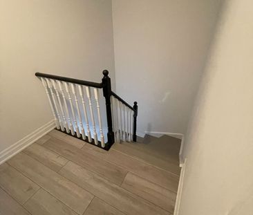 For Lease - 74 Bassett Avenue, Richmond Hill, Ontario - Photo 2