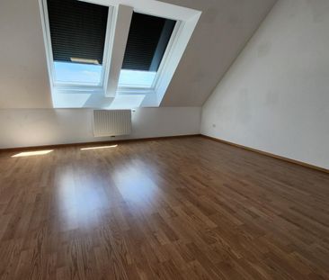 DACHGESCHOSSWOHNUNG mit TERRASSE in mitten von St. Pölten - Photo 6