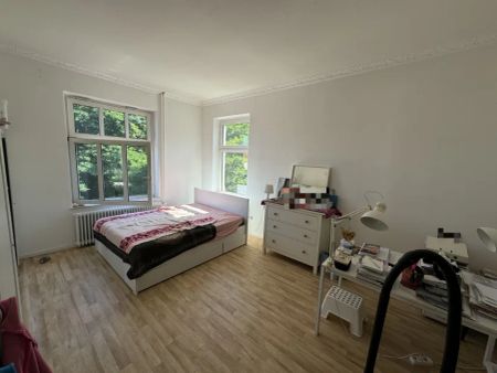 4-Zimmer-Altbau-Stadtwohnung mit Balkon - Photo 5