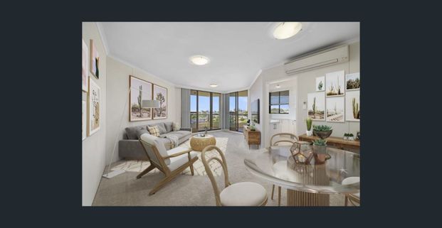 Light-Filled Apartment with Middle Harbour & District Views - Photo 1