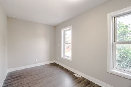For Lease - 133 Lottridge Street, Hamilton, Ontario - Photo 5