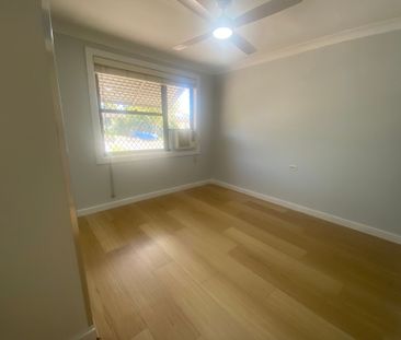 FOR LEASE - Spacious Renovated 3 Bedroom Home - Photo 2