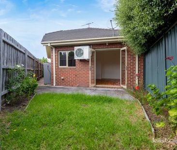 Modern and Location! - Photo 5