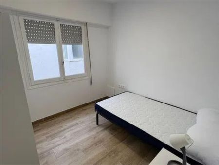 Piso de alquiler en Carrer Capitán Juan Martí, 3, Centro - Photo 3