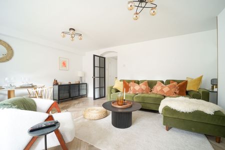 1 Bedroom Home – Medium Let - Photo 2