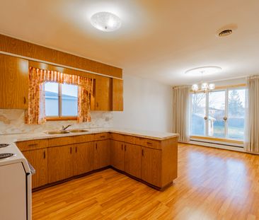 For Lease - 248 BERTIE Street Unit# UPPER, Fort Erie, Ontario - Photo 1