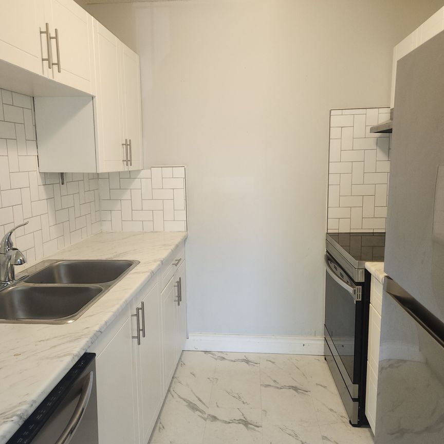 For Lease - 8800 Willoughby Drive Unit# 307, Niagara Falls, Ontario - Photo 1