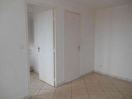 Location Appartement 1 pièce 16m² - Photo 5