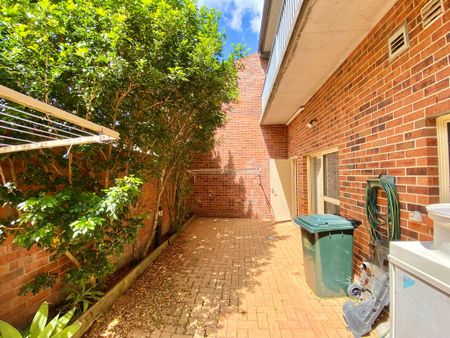 2/48 Smith Street, Charlestown - Photo 3