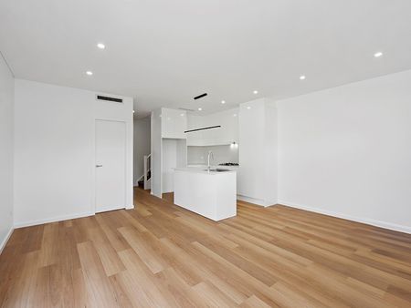 67B Perry Street, Matraville NSW 2036 - House For Rent | Domain - Photo 2