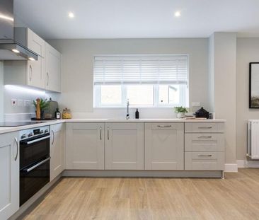 4 bedroom detached house to rent - Photo 1