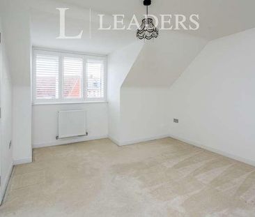 Bobbins Way, Buckingham, Buckinghamshire, MK18 - Photo 1