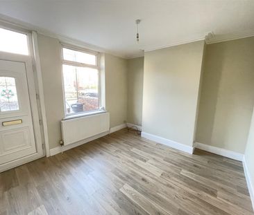 2 bedroom House To Let - Photo 1