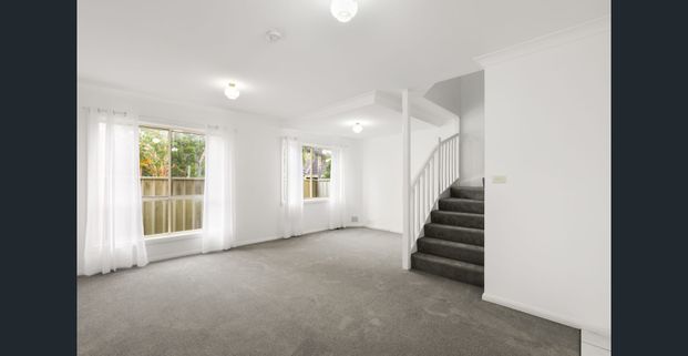 Beachside Townhouse Living - Photo 1