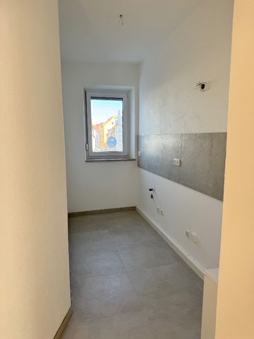 Frisch sanierte 3 Zimmer- Etagenwohnung zu vermieten. - Photo 3