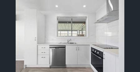 Be Impressed - Photo 3