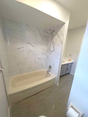 For Lease - 98 Buchanan Street Unit# Upper, Barrie, Ontario - Photo 1