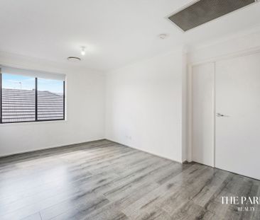 Ultra-Modern Family Home in the Heart of Marsden Park - Photo 5