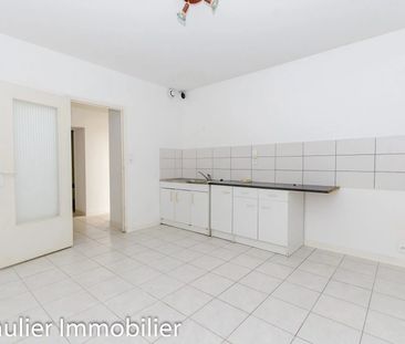 Location Appartement 4 pièces 103m² ST LATTIER 38840 - Photo 2