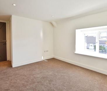 3 bedroom House To Let - Photo 3