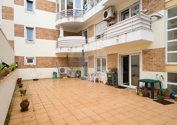 Apartamento T2 em Setúbal