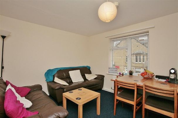 3 bedroom apartment to rent - Photo 1