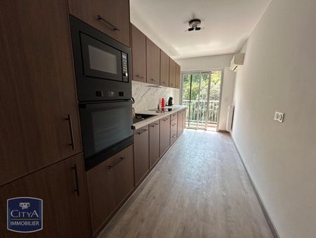 Location Appartement 3 pièces 63m² NICE 06200 - Photo 2