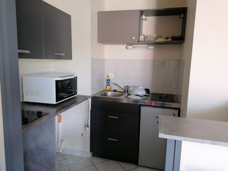 Location Appartement 2 pièces 39m² MONTAIGU VENDEE 85600 - Photo 3