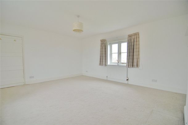 Castle Lane, Moreton Valence, Gloucester, Gloucestershire, GL2 - Photo 1