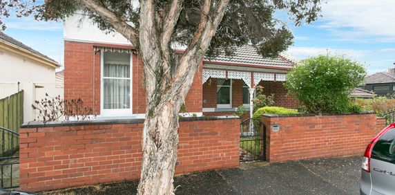 Simply Huge Family Home With A Back Yard - Photo 2