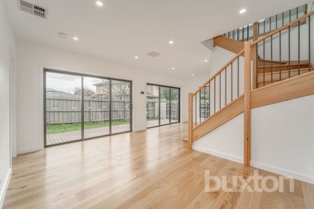 3/16 Coane Street, Oakleigh East VIC 3166 - Townhouse For Rent | Domain - Photo 3