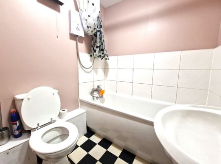 1 Bed Flat, The Ridings, LU3 - Photo 4