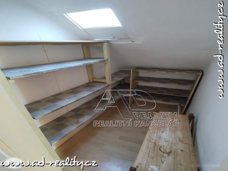 Pronájem bytu 2+1 70 m² - Fotografie 2