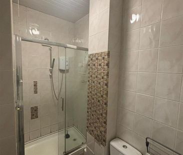 2 bedroom flat to rent - Photo 6