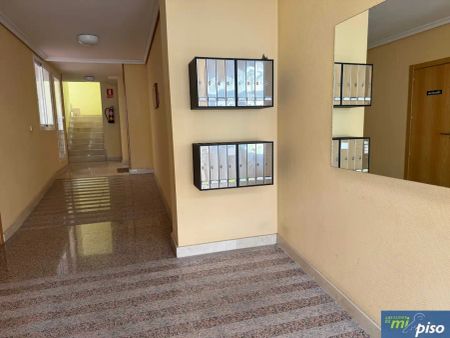 Piso de alquiler en Calle Cruz, 3, Santovenia de Pisuerga - Photo 2