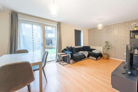 Ruby Way, Colindale, NW9 - Photo 2