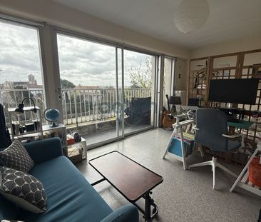 Location Appartement 1 pièce 29m² MONTAIGU VENDEE 85600 - Photo 4