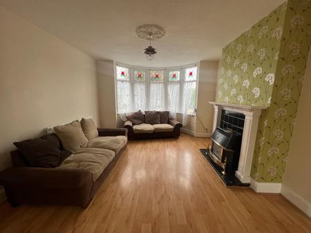 3 bedroom terraced house to rent - Photo 2