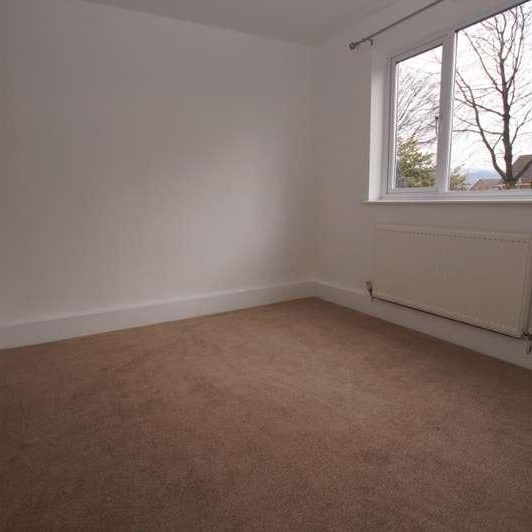 Derwent Drive, Shaw, OL2 - Photo 1