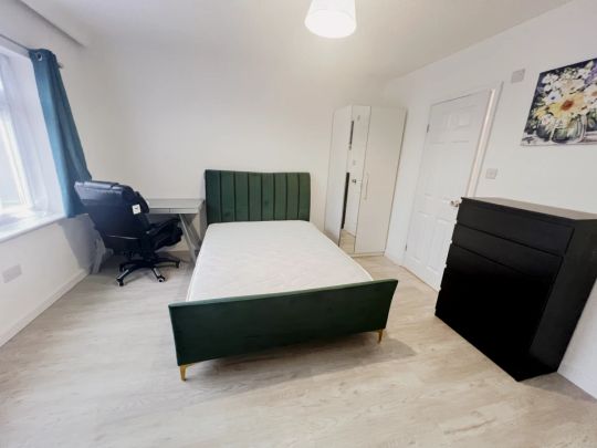 room 1 - Photo 1
