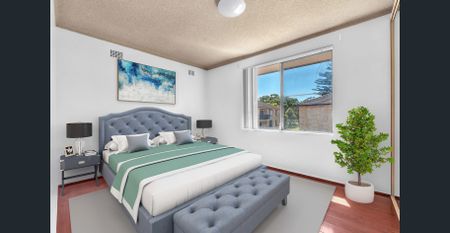 Spacious, Great Location - Photo 3