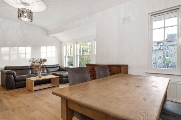 Orchard Mews, N1, London - Photo 1