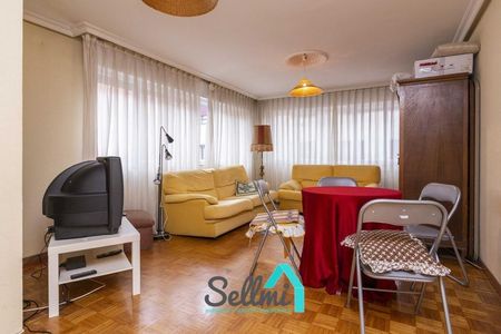 Alquiler de piso en Calle Fernando Alonso Díaz - Photo 2