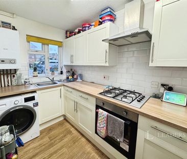 2 bedroom house to rent Amethyst Grove, Waterlooville, Hampshire, PO7 - Photo 2