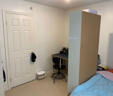 For Lease - 1460 Bishops Gate Unit# 310, Oakville, Ontario - Photo 3