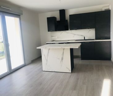 Location Appartement 3 pièces 57m² BEZANNES 51430 - Photo 2