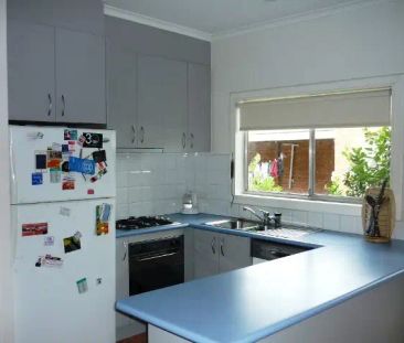57A Warren Road, Parkdale VIC 3195 - Photo 5