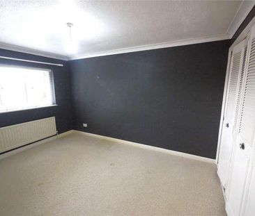 Tower Court, Ongar, CM5 - Photo 3